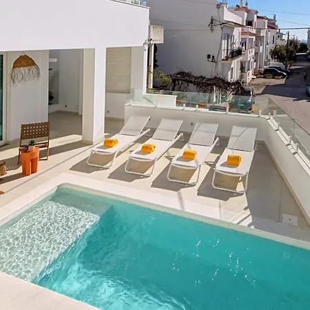 Telhado Luxury Rooftop Retreat With 2 Pools