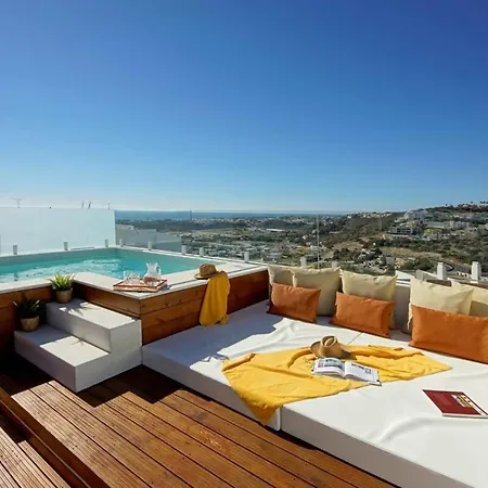 Telhado Luxury Rooftop Retreat With 2 Pools