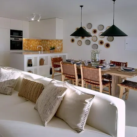 Telhado Luxury Rooftop Retreat With 2 Pools *