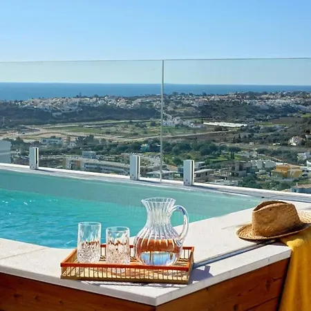 Telhado Luxury Rooftop Retreat With 2 Pools