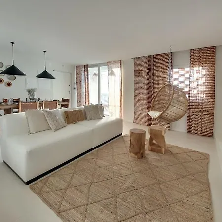 Telhado Luxury Rooftop Retreat With 2 Pools Semesterbostad